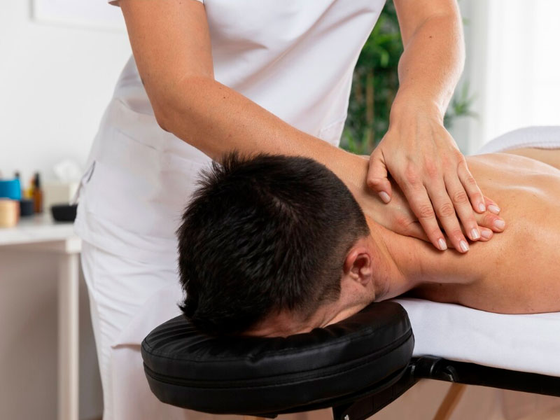 Curso de massoterapia reconhecido pelo MEC - Preparação completa para o mercado