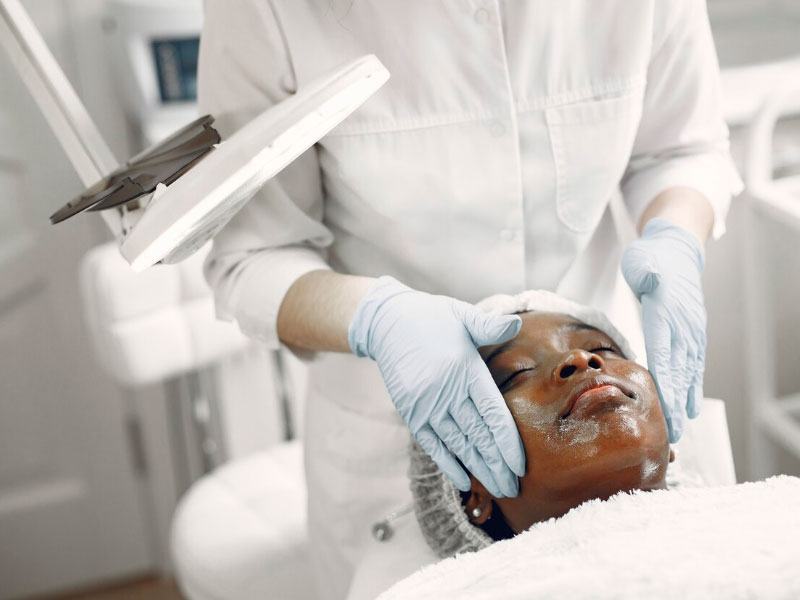 Trabalhar com estética - Por que o curso-técnico em Estética é o caminho mais rápido e completo