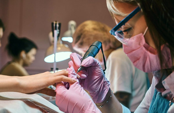 Alongamento de Unhas - Técnica Molde F1