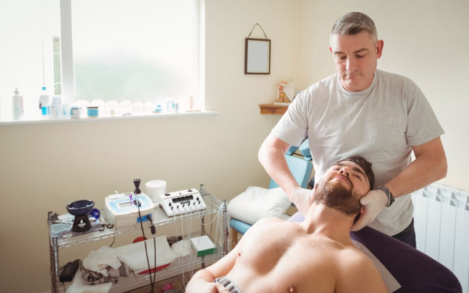 Como escolher o melhor curso técnico de estética?