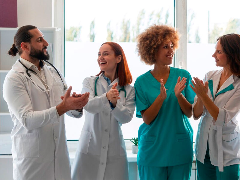 Qual é a diferença entre curso técnico presencial e um curso online?